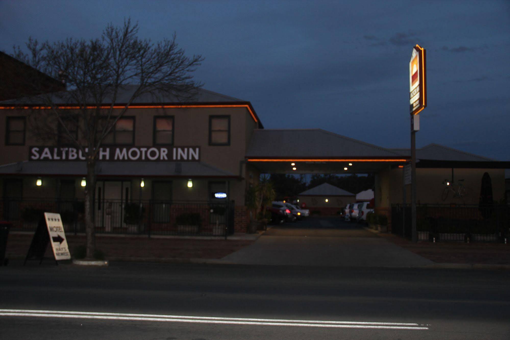 The Saltbush Motor Inn Hay Kültér fotó